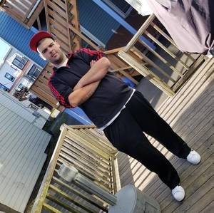 Meet your Posher, Justin